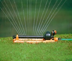 G.F. Zavlažovač výkyvný 16 trysiek plastový – Obrázok 4