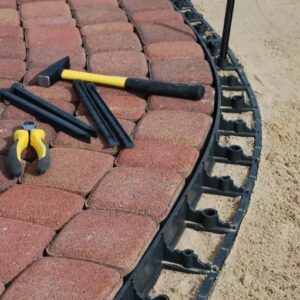 Neviditeľný obrubník 1000x80x45 mm – Obrázok 3